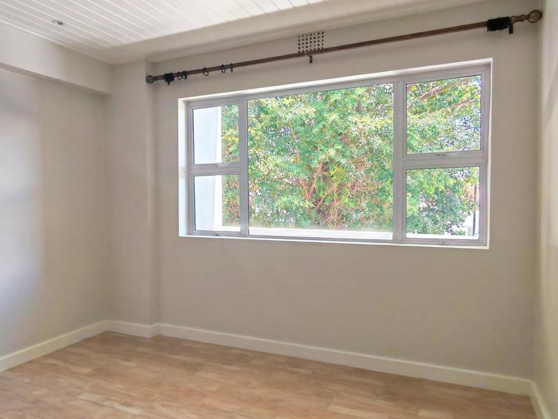 To Let 2 Bedroom Property for Rent in Woodstock Upper Western Cape